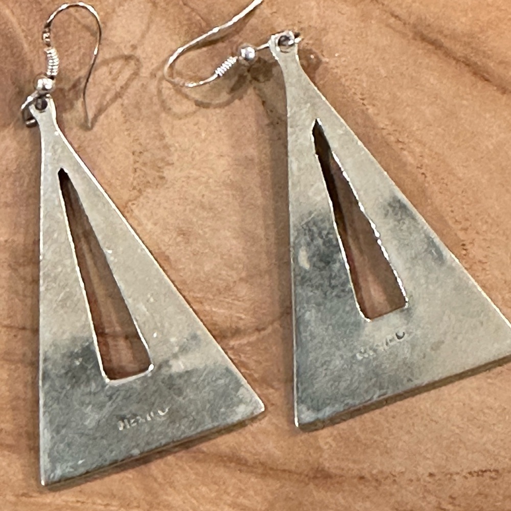 Women’s Abalone and sterling silver triangle earrings - Picture 2 of 6